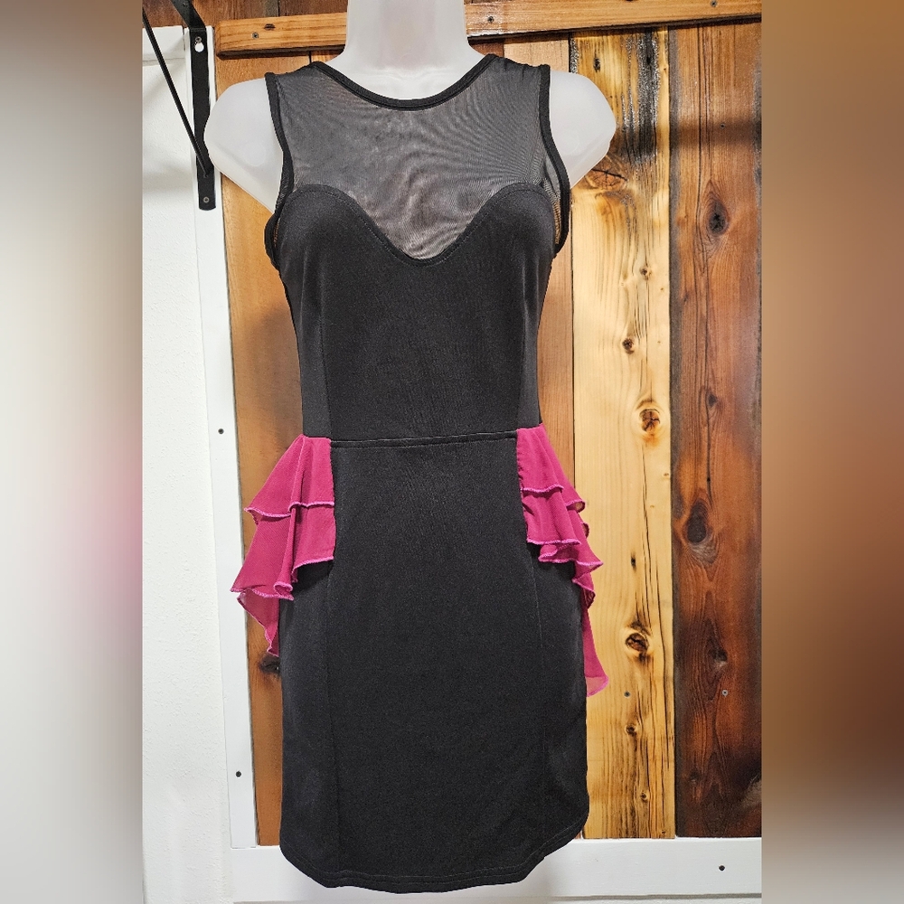 NWT Renne London Black Dress